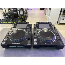 CDJ-2000NXS2